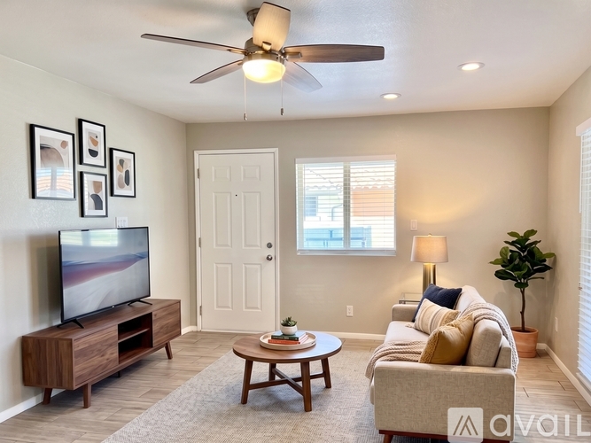 3109 N 36th St, Unit 16 Rental photo 2